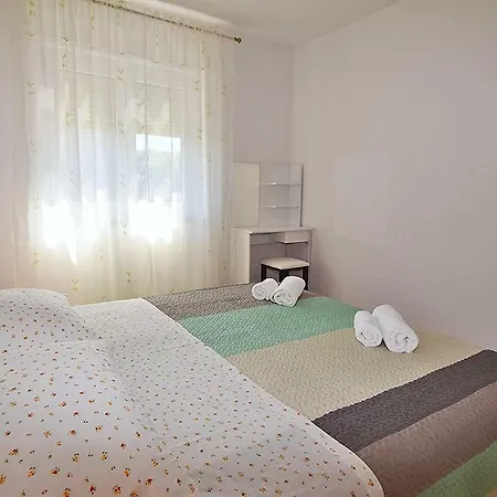 Apt Navy 4+1 Just 400m From Valkane Beach Apartment Pula